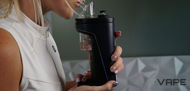 Dr. Dabber Switch 2 is being inhaled 