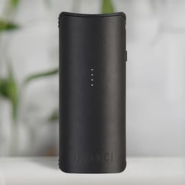 DaVinci MIQRO-C portable dry herb vaporizer - front view with 4 LED indicators turned on